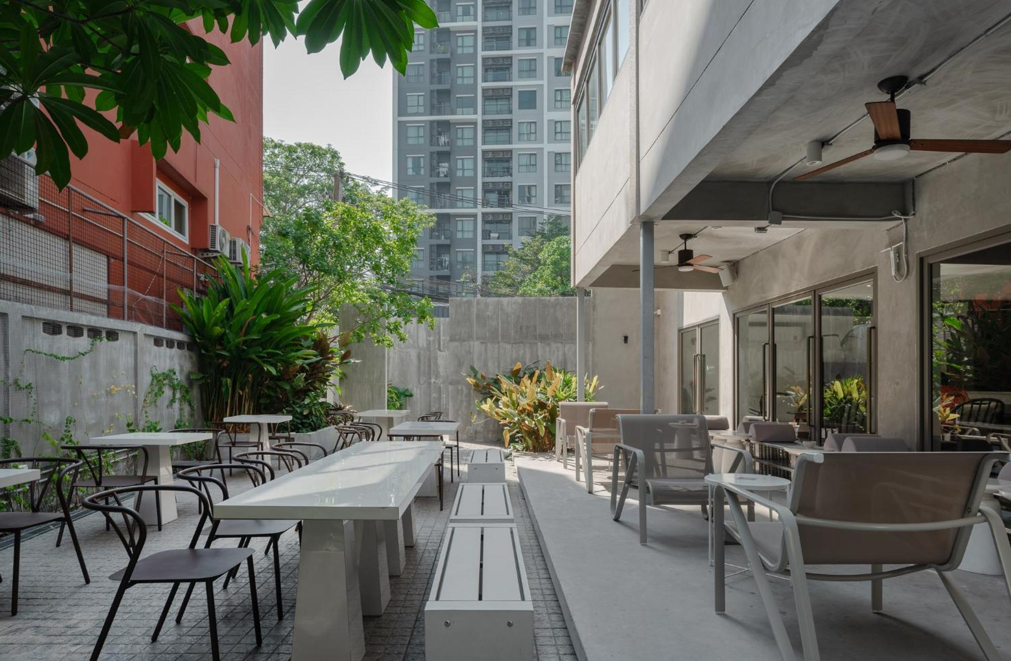 Nidhra Boutique Hotel Bangkok Sukhumvit Екстер'єр фото