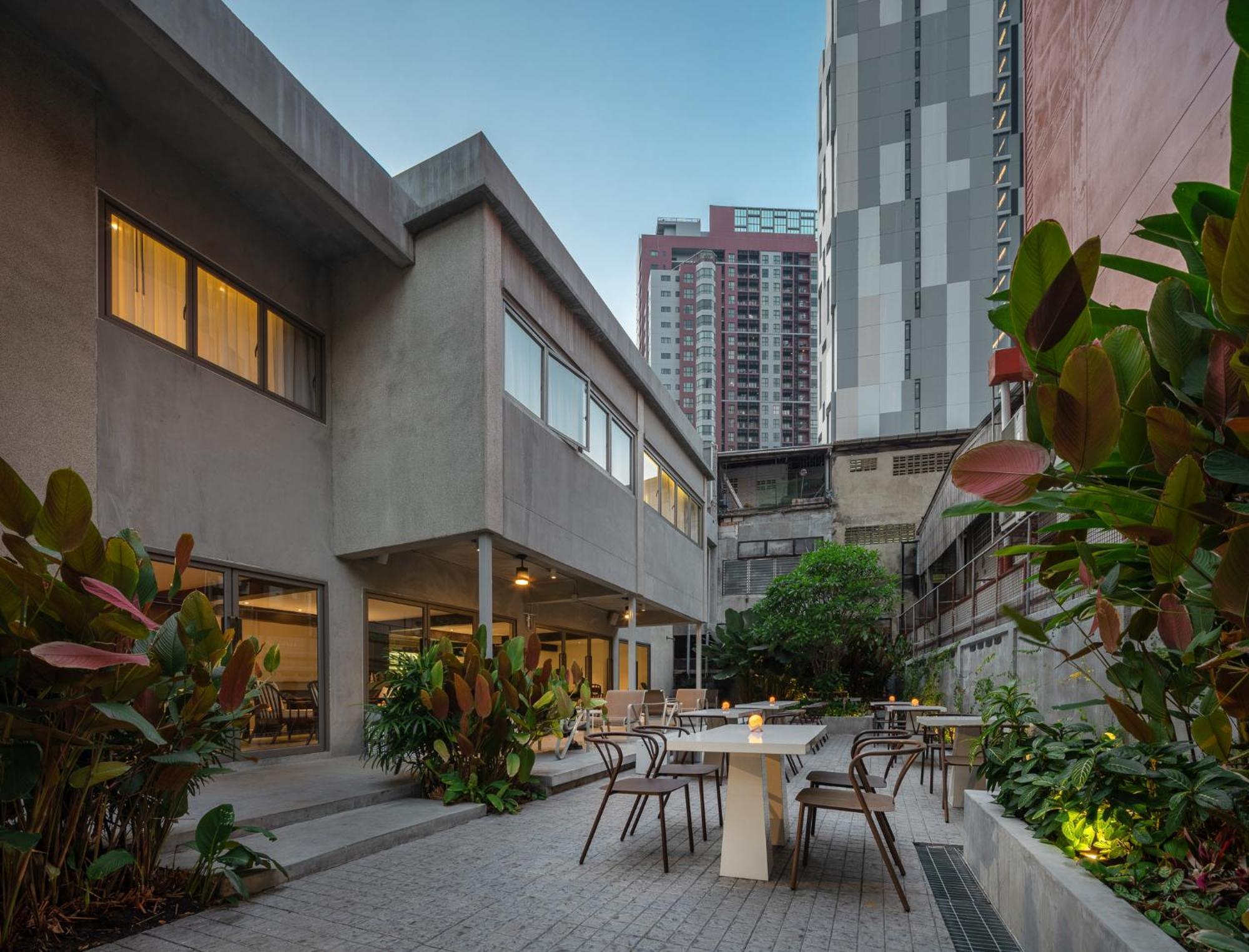 Nidhra Boutique Hotel Bangkok Sukhumvit Екстер'єр фото