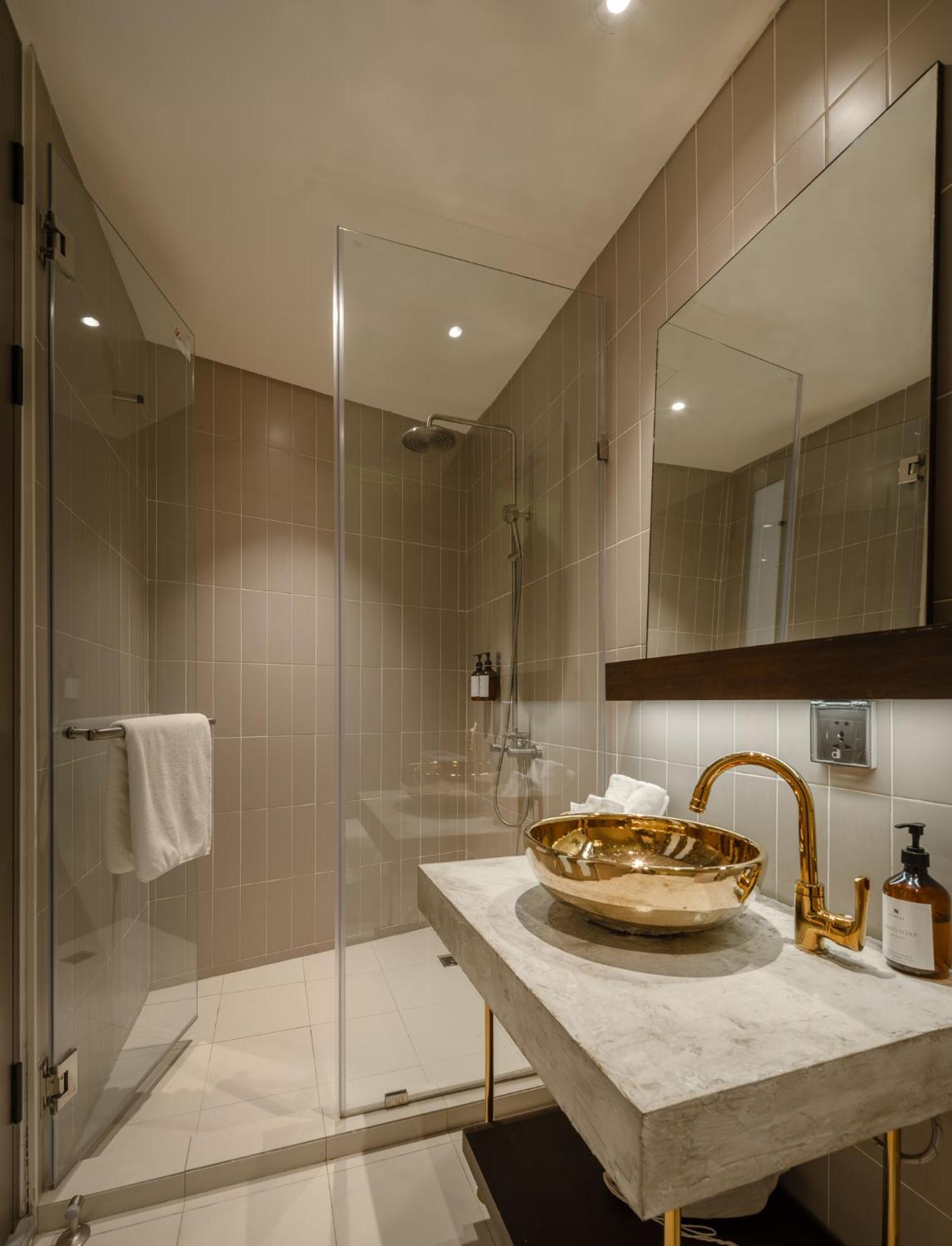 Nidhra Boutique Hotel Bangkok Sukhumvit Номер фото
