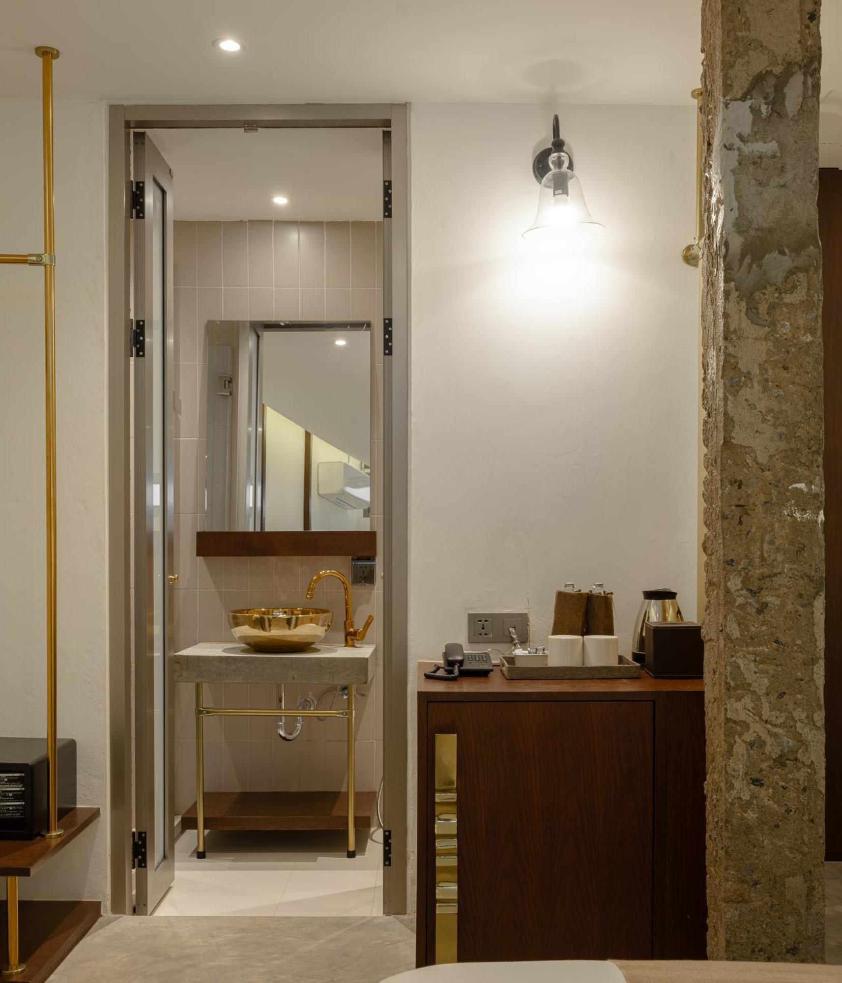 Nidhra Boutique Hotel Bangkok Sukhumvit Номер фото